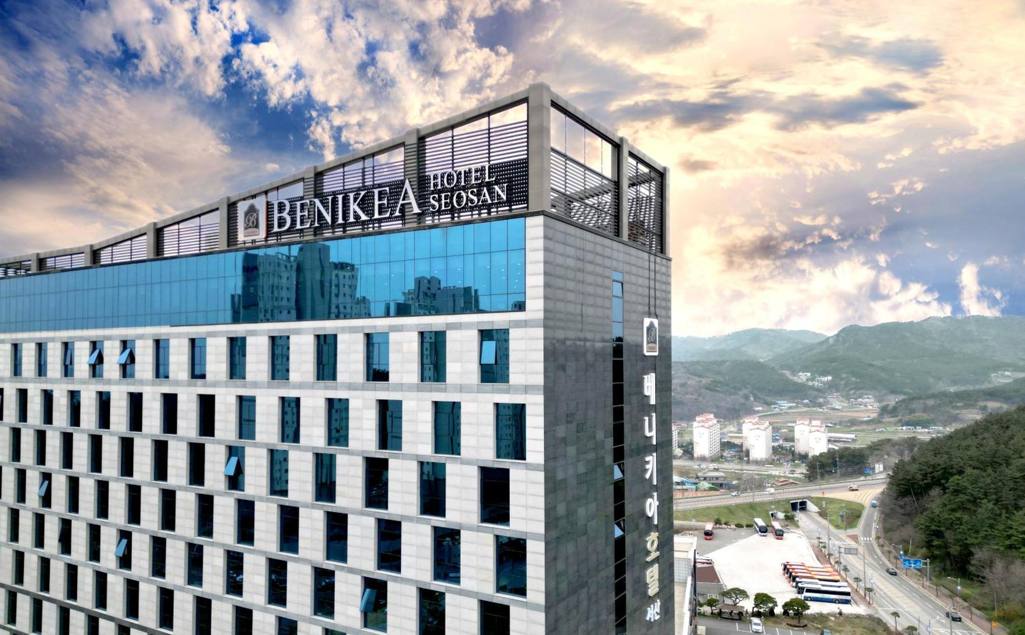 Benikea Hotel Seosan Exterior foto